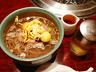 そば粉冷麺